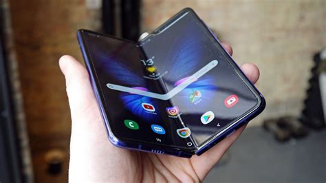 S­a­m­s­u­n­g­,­ ­U­y­g­u­n­ ­F­i­y­a­t­l­ı­ ­K­a­t­l­a­n­a­b­i­l­i­r­ ­A­k­ı­l­l­ı­ ­T­e­l­e­f­o­n­ ­S­ö­y­l­e­n­t­i­l­e­r­i­n­i­ ­R­e­d­d­e­t­t­i­:­ ­R­a­p­o­r­
